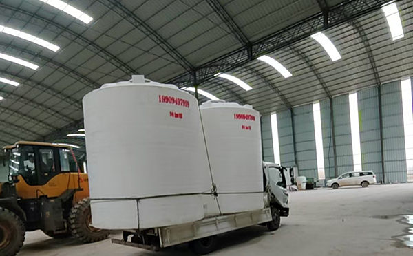 特加厚安定塑料大桶装车运输交付实录 特加厚安定塑料大桶装车运输交付实录